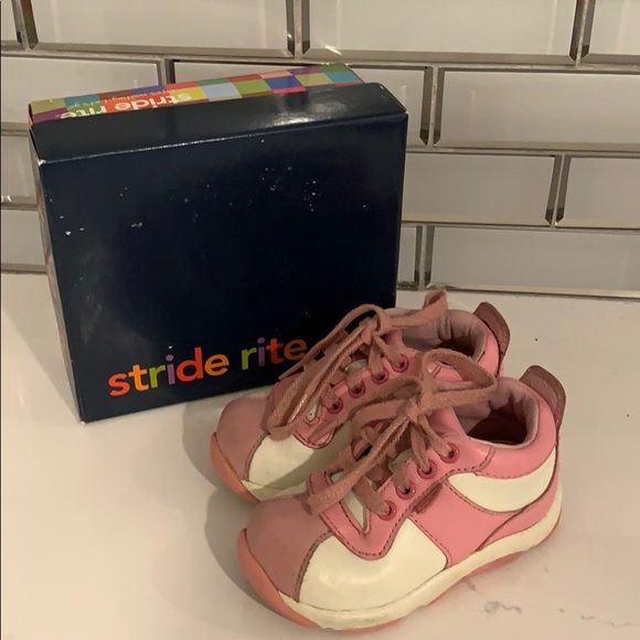 stride rite first walkers